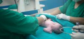 Problémy s chůzí, neklid při sezení, nesoustředěnost. Novorozenecké reflexy nás mohou potrápit i v dospělosti