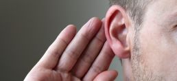 Úsvit kyborgů – <strong>první implantát</strong> je na světě
