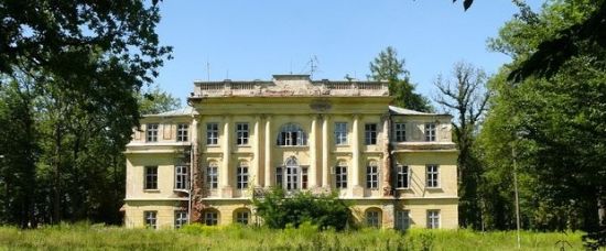 Chátrající památky: Hnojník, zámek na odstřel